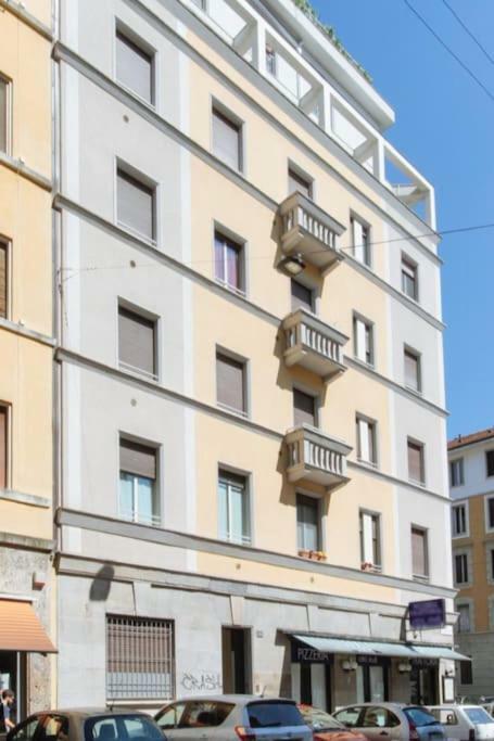 Spacious And New Apt In Citta Studi ミラノ エクステリア 写真