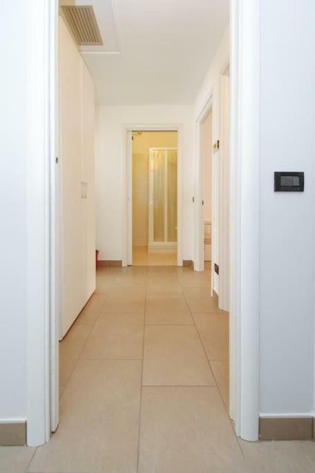 Spacious And New Apt In Citta Studi ミラノ エクステリア 写真